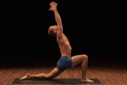 how-to-do-anjaneyasana-(crescent-lunge)